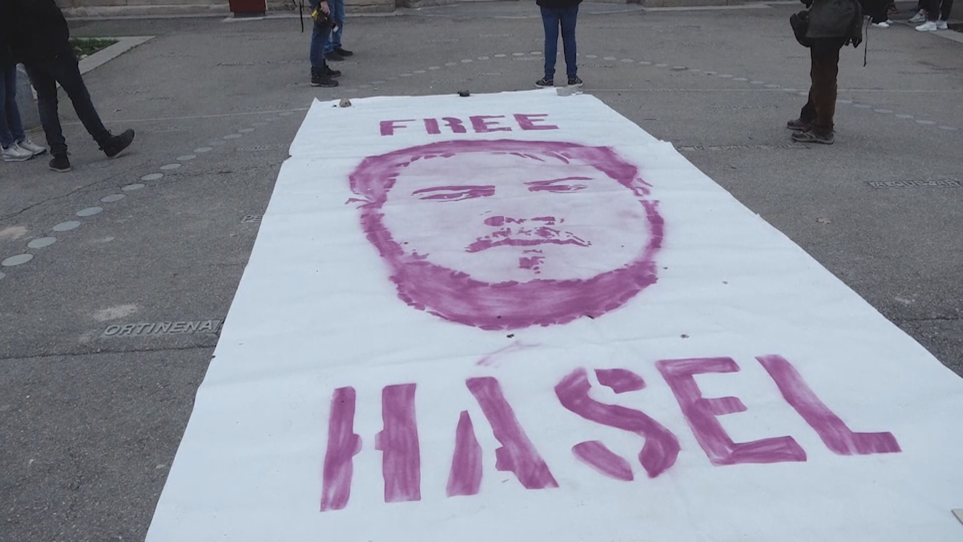 【環球薈報】西班牙饒舌歌手拒服刑　自困在大學校園