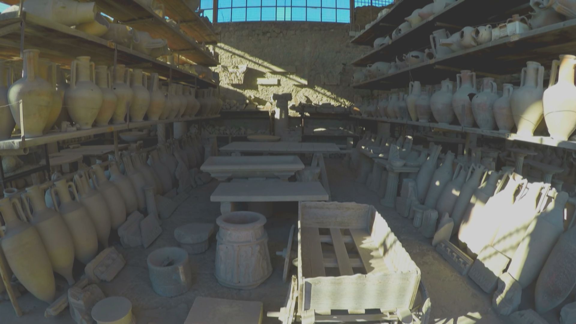 【環球薈報】加拿大女子偷龐貝古城文物稱遭詛咒十五年