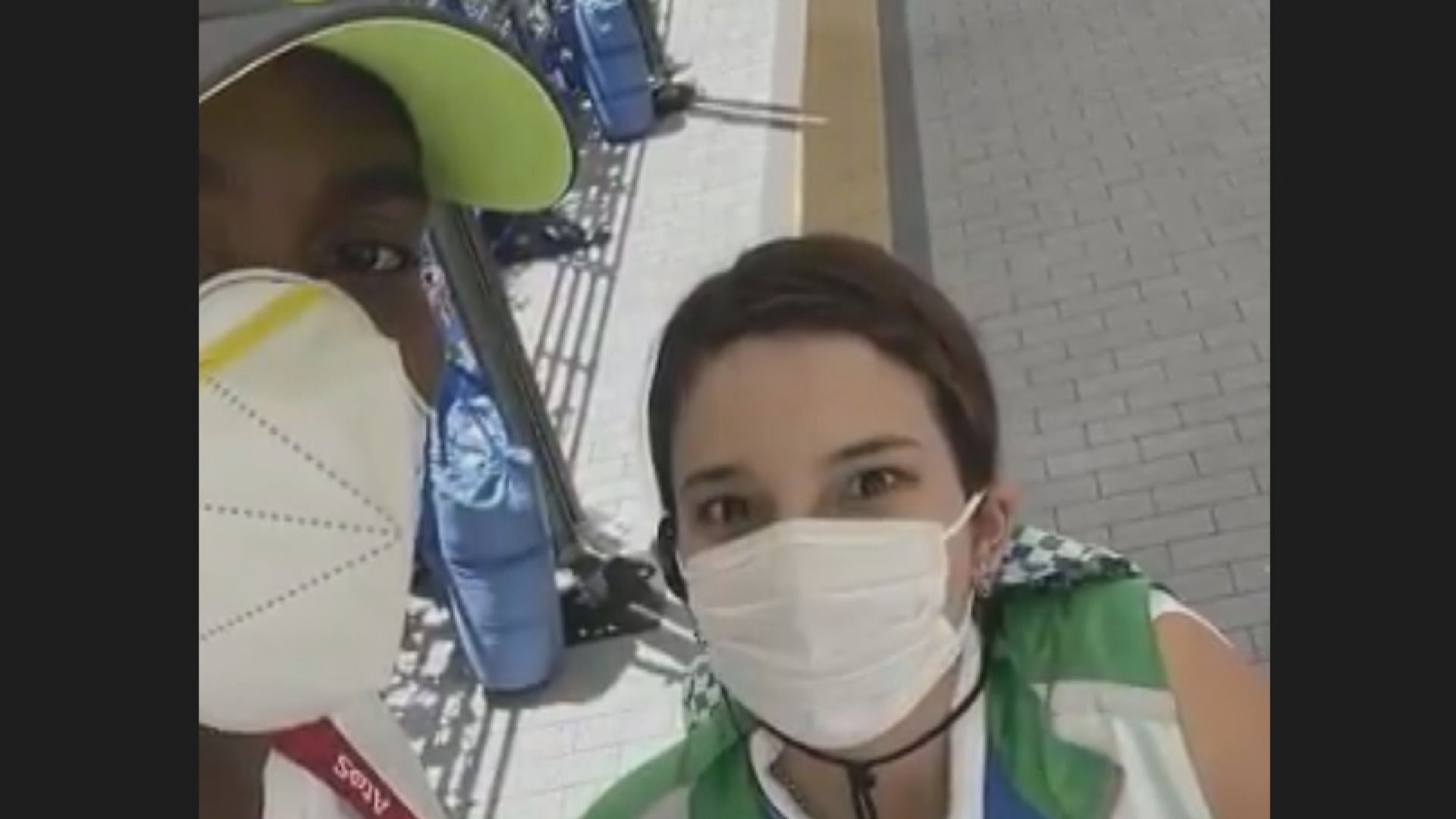 【環球薈報】奧運跨欄冠軍獲志願者協助及時抵達會場