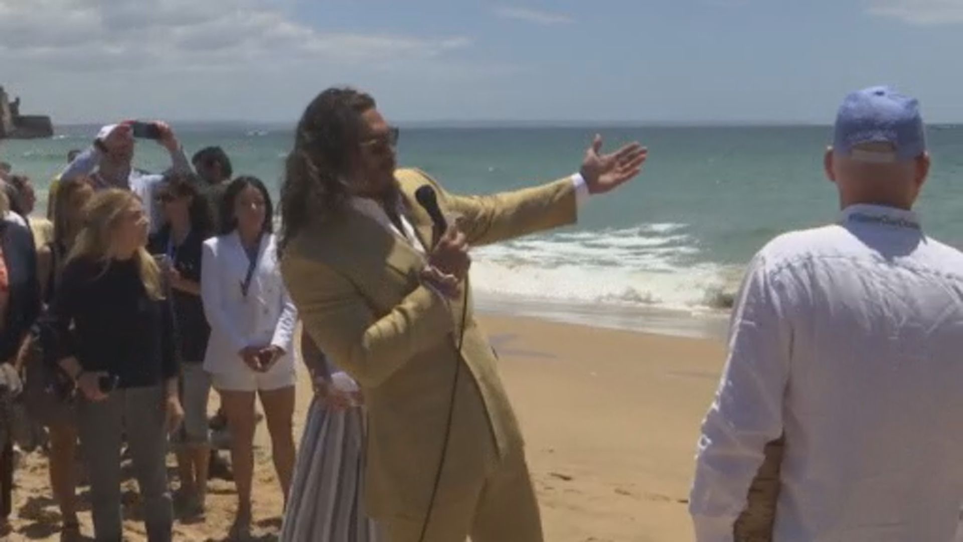 【環球薈報】《水行俠》男主角莫瑪任聯合國海洋大會宣傳大使籲保護海洋