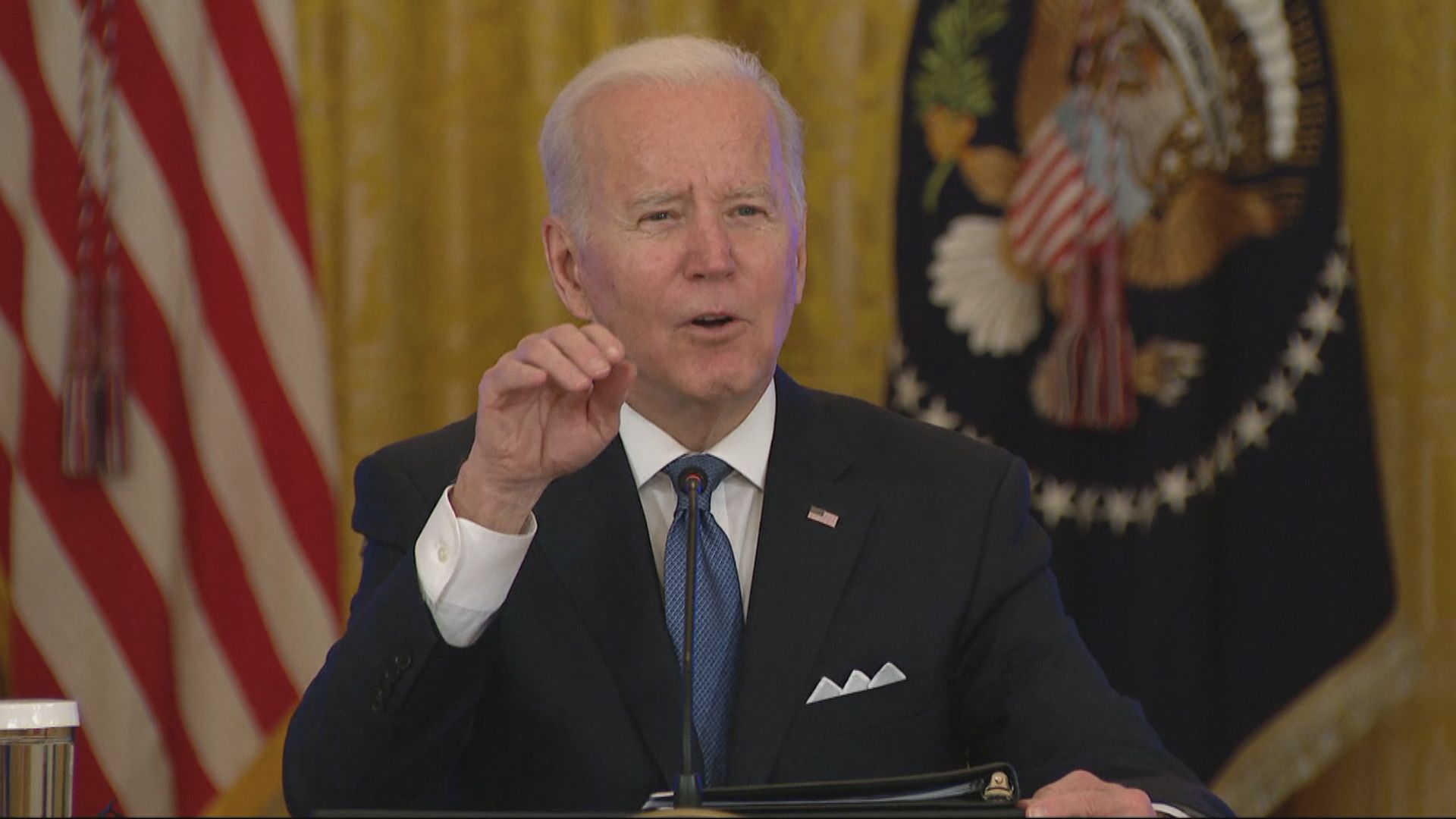 【環球薈報】拜登以粗鄙言語形容記者遭咪高峰收錄