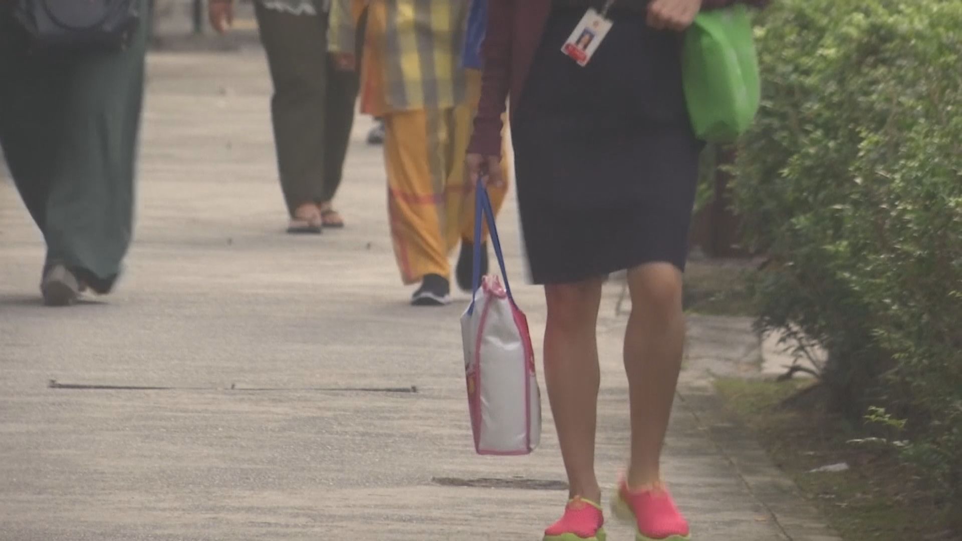 【環球薈報】馬來西亞家長典當首飾購買子女學習設備
