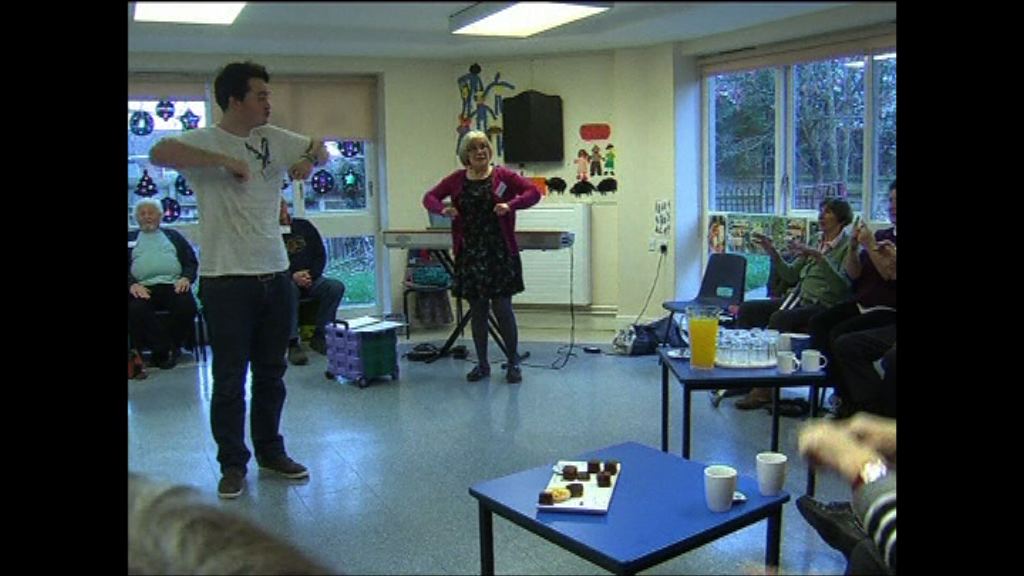 【環球薈報】英院舍服務瀕崩潰　每日900人離職