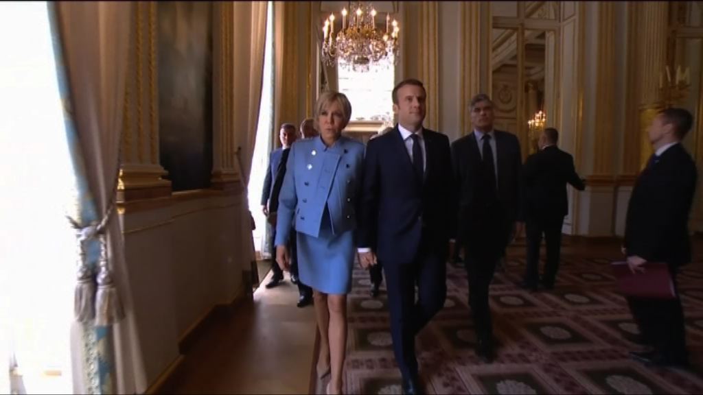 【環球薈報】馬克龍就職西裝價值450歐元