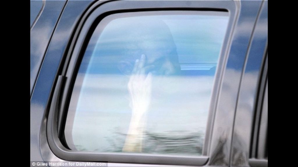 【環球薈報】奧巴馬加州度假樣子凝重