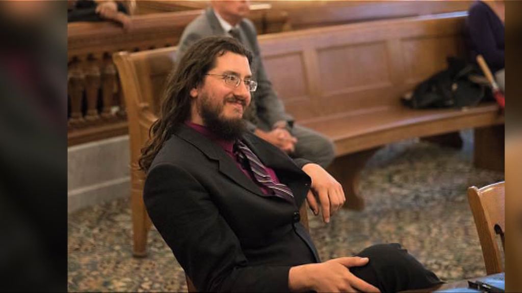 【環球薈報】紐約父母狀告「廢中」兒子