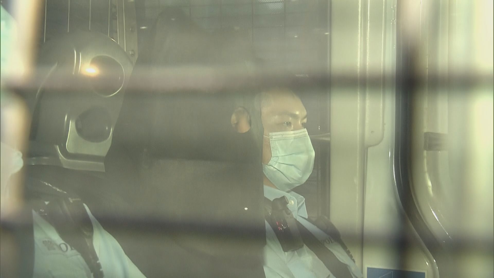 警拘兩男涉在隧道內寫悼念刺警案疑兇字句