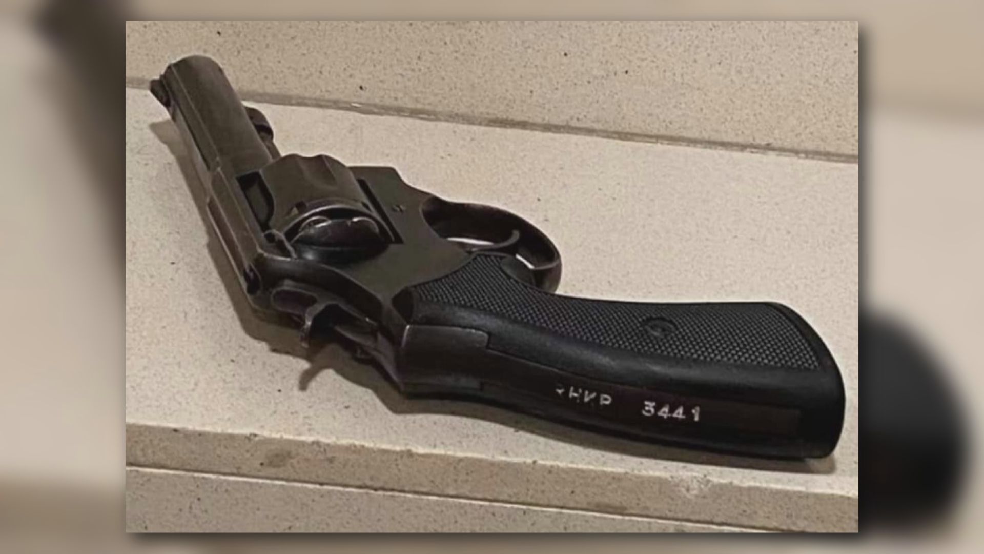 港灣豪庭廣場女廁發現懷疑手槍　警方：相信有女警遺失