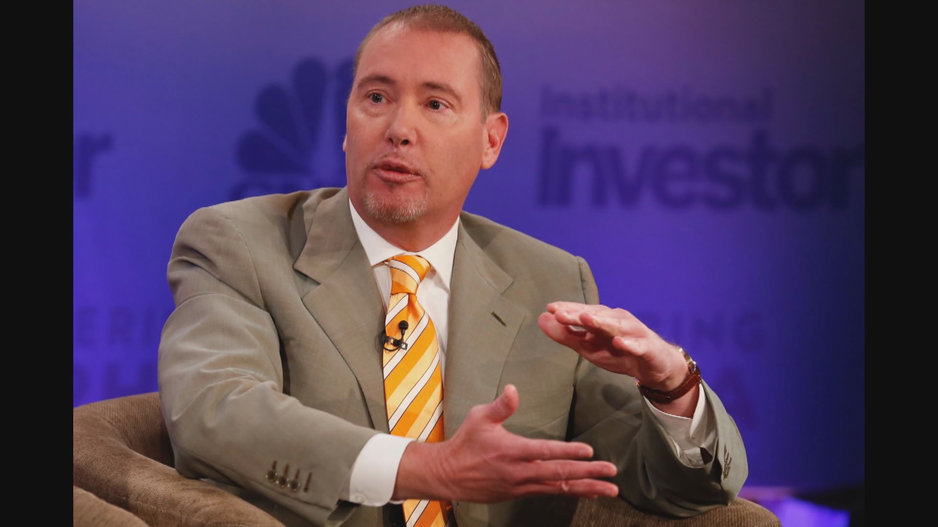 新債王：正沽空美股　料美股或重新測試3月低位