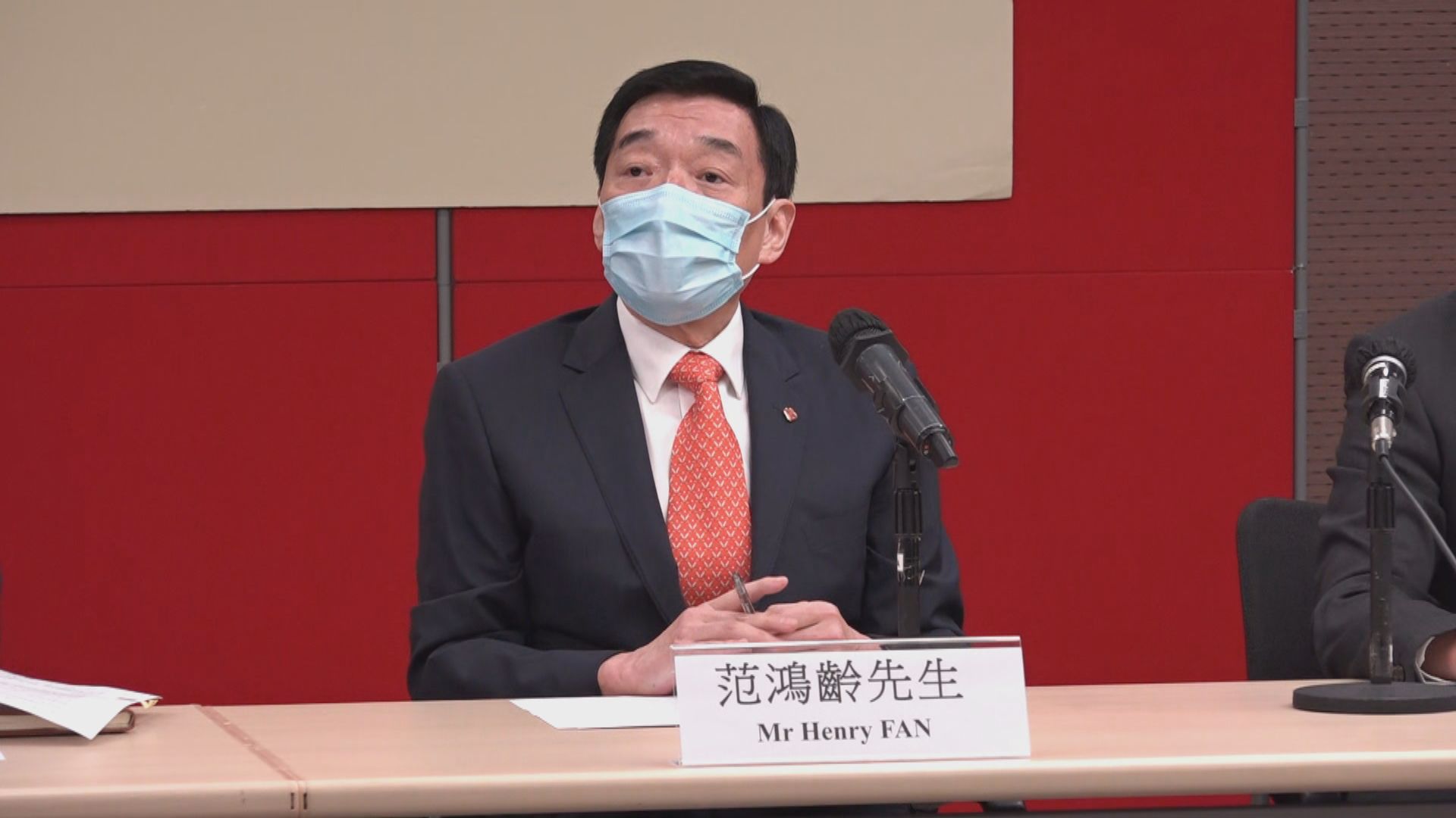 醫管局決定臨床前線醫護人員的退休年齡延至65歲