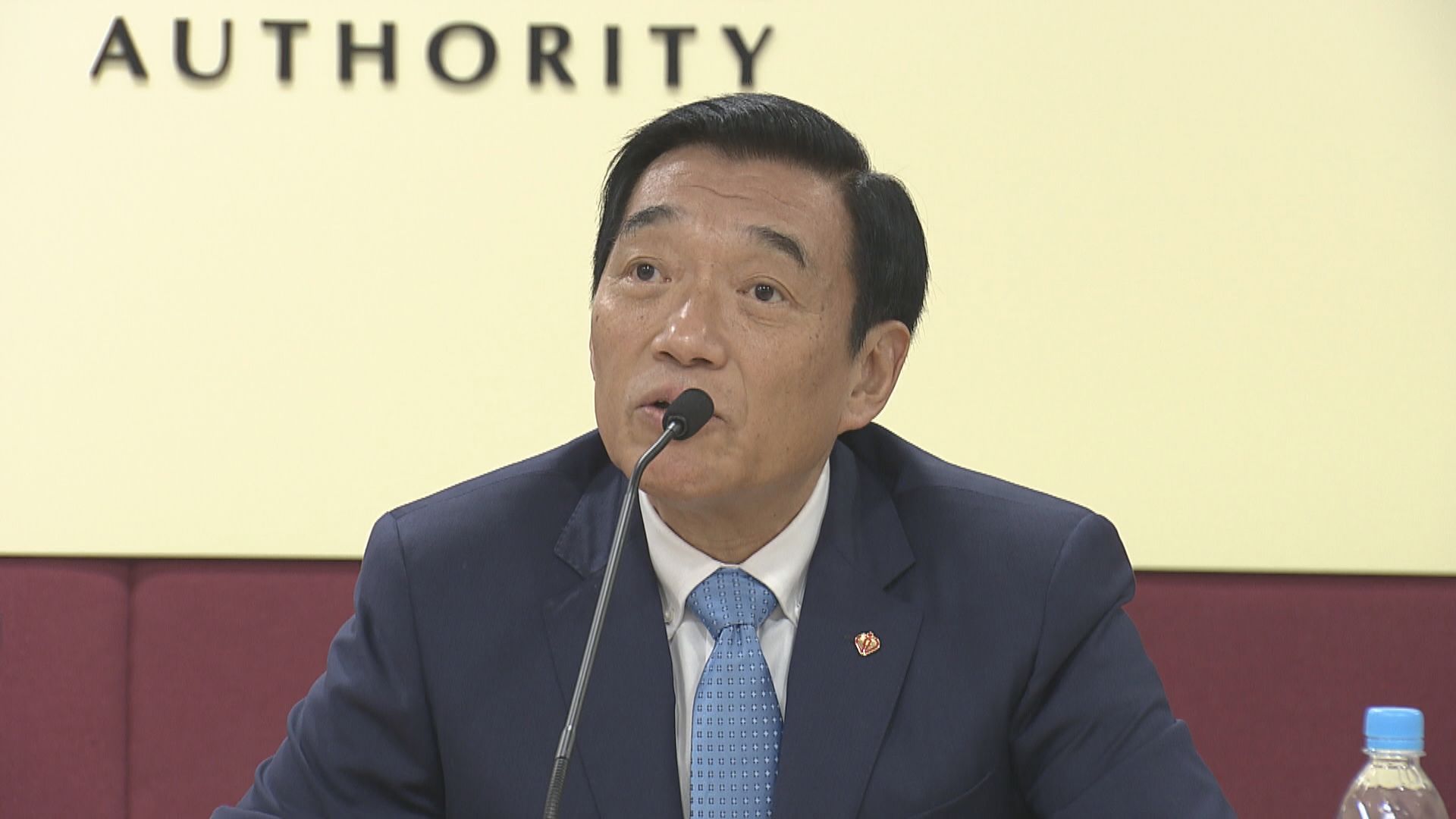 范鴻齡︰醫管局搶購保護裝備初見眉目