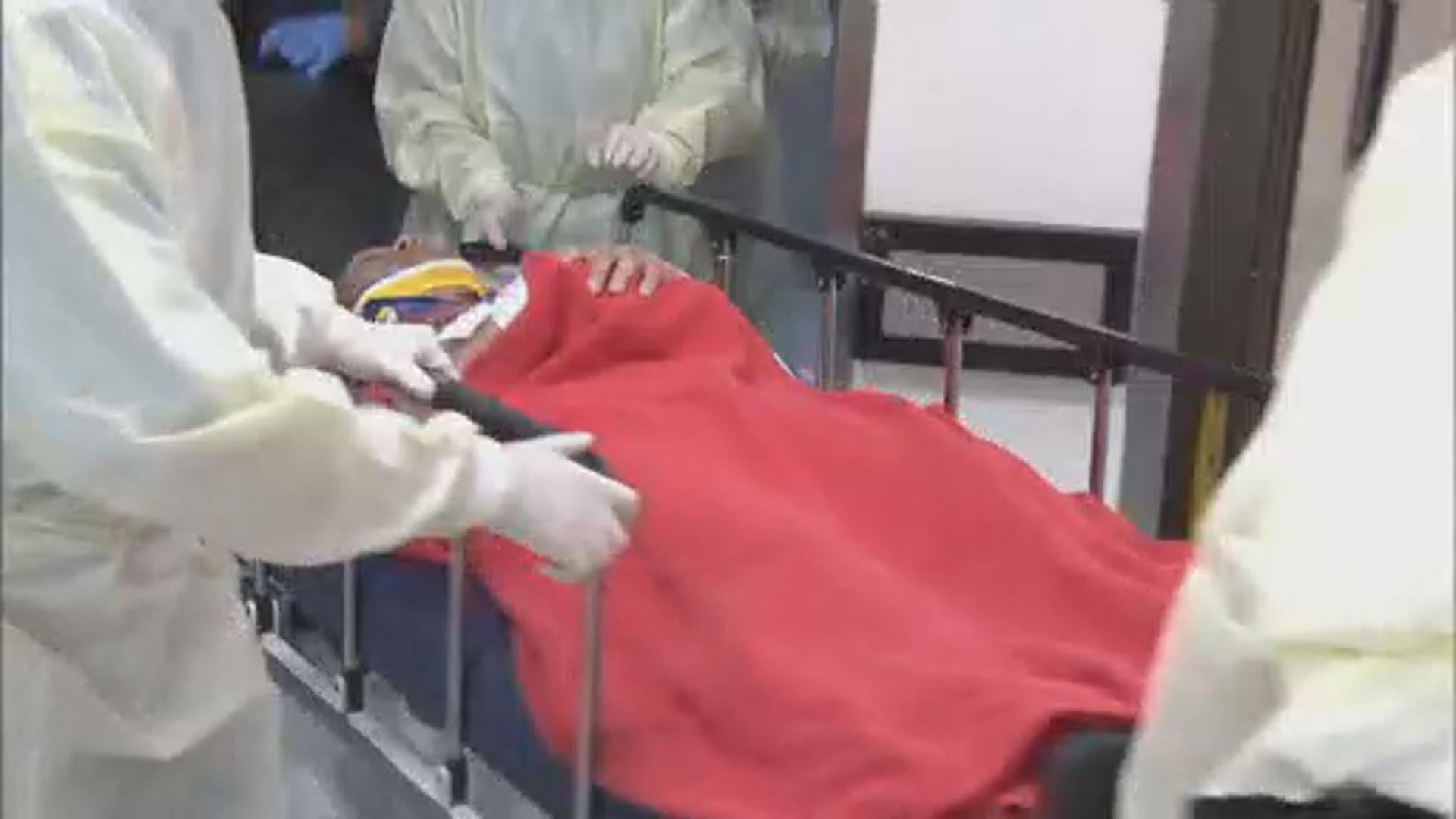 大嶼山老翁行山疑失足墮石澗受傷