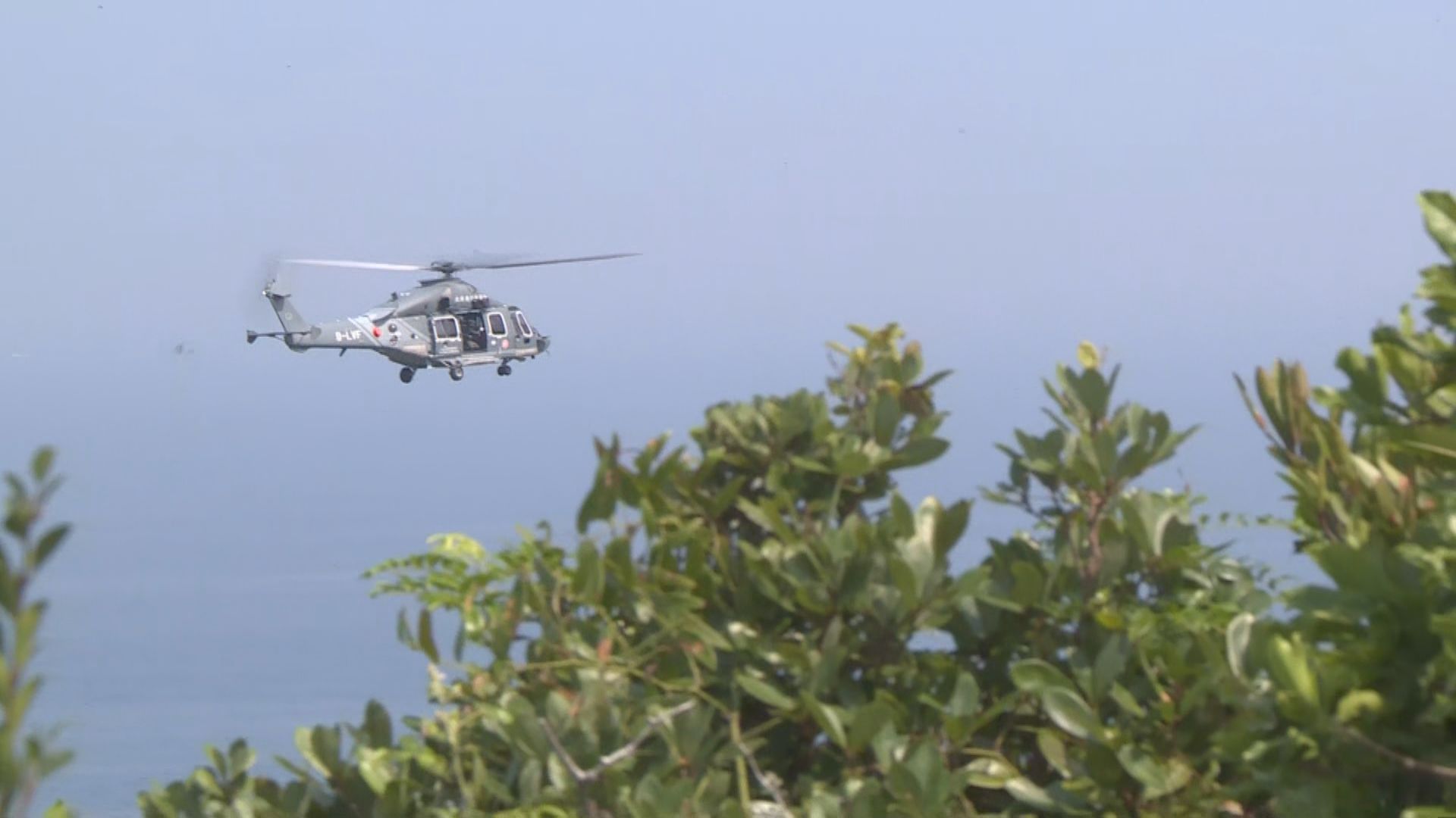 酷熱天氣｜至少2人行山懷疑中暑報警　直升機送院