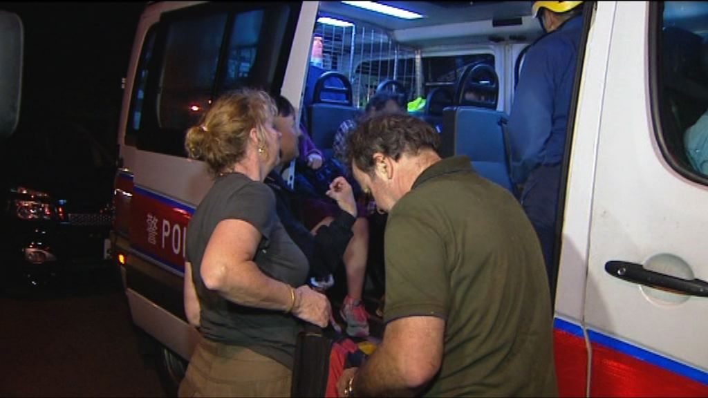 四人疑行飛鵝山迷路獲救