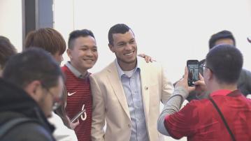 港足代表隊亞洲盃分組賽後回港 球迷到場接機