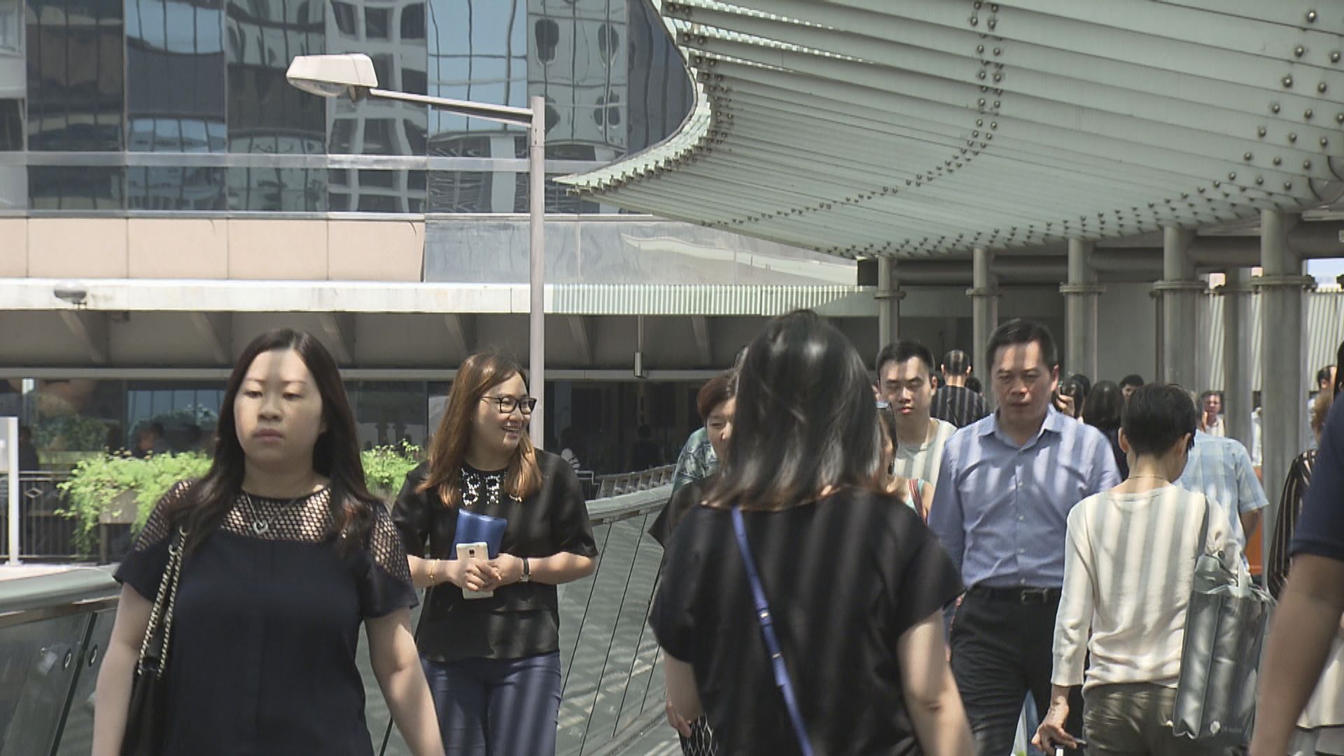 本港最新失業率升至百分之3.3　逾兩年半以來最高