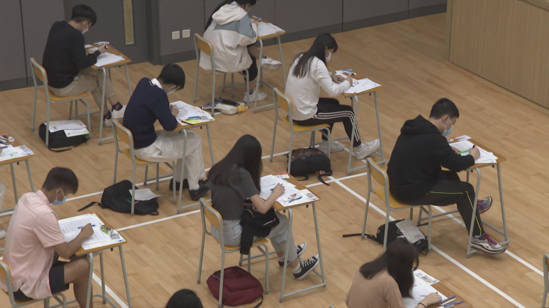 考評局：44名考生先後在竹篙灣隔離設施試場考試