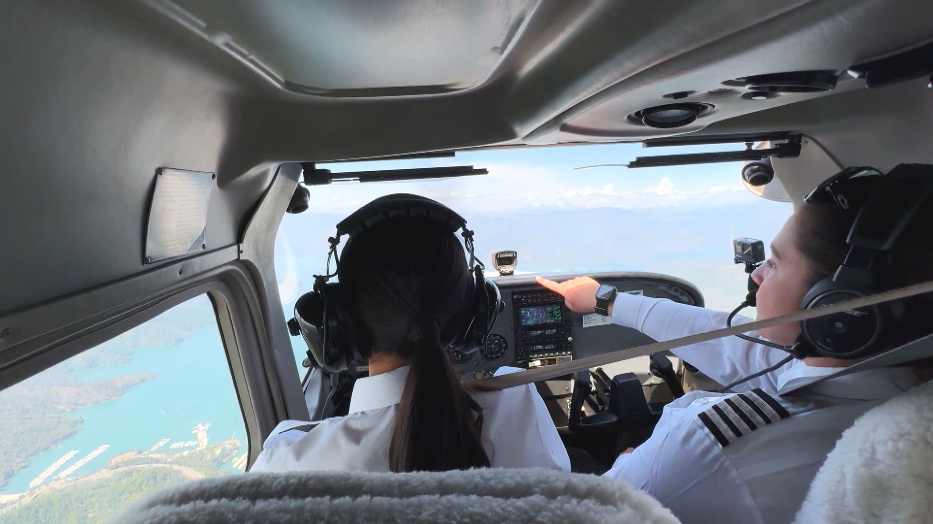 翱翔追夢｜圓飛行夢不惜轉跑道　香港國際航空學院首批見習機師成生力軍