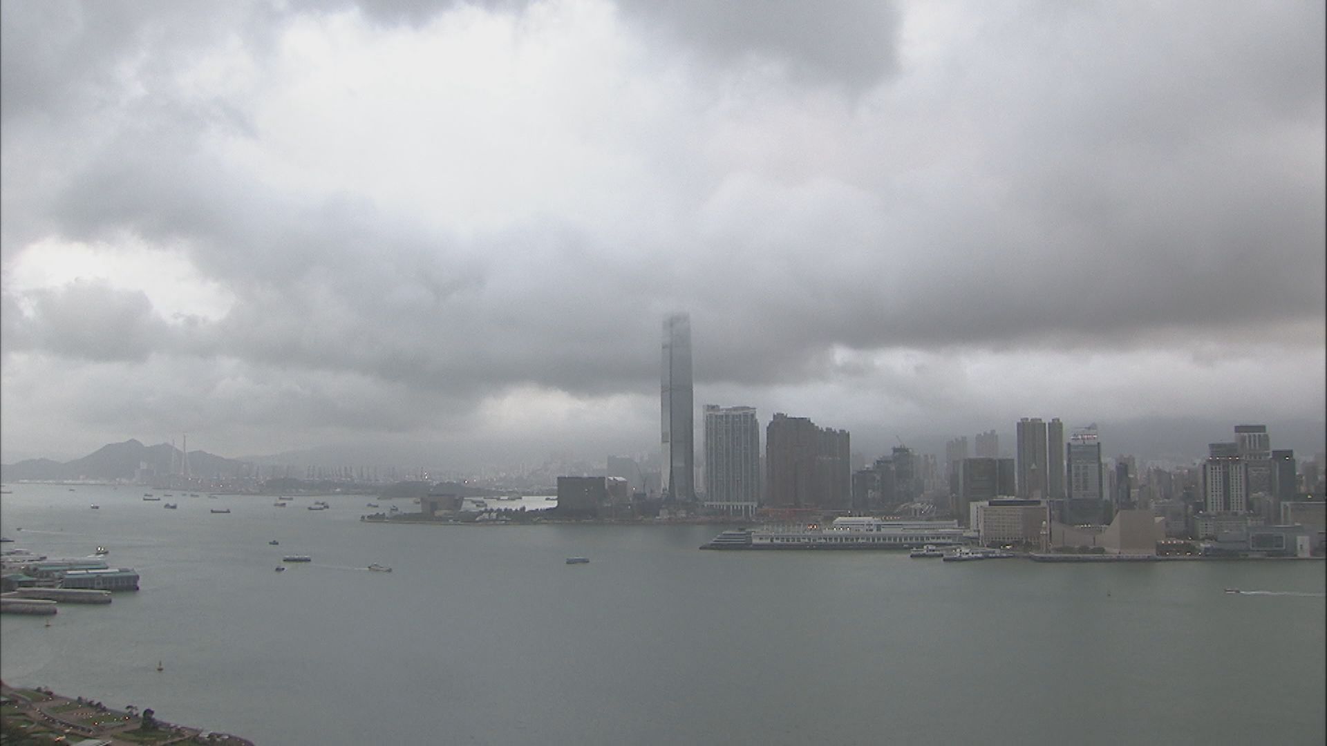 樺加沙襲港｜天文台將視乎風力減弱程度　考慮改發一號戒備信號