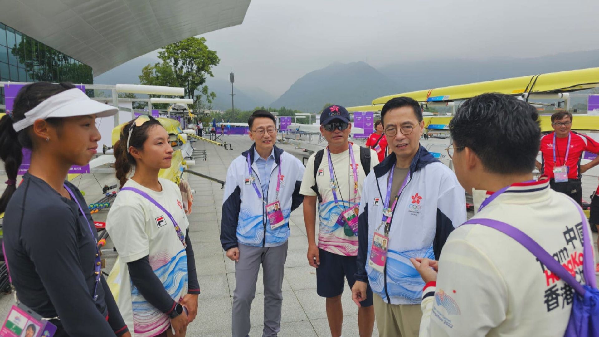 李家超及楊潤雄恭賀林新棟和王瑋駿奪杭州亞運第一金