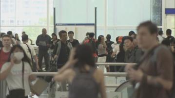 今年首4月錄1462萬旅客人次訪港 按年升一倍