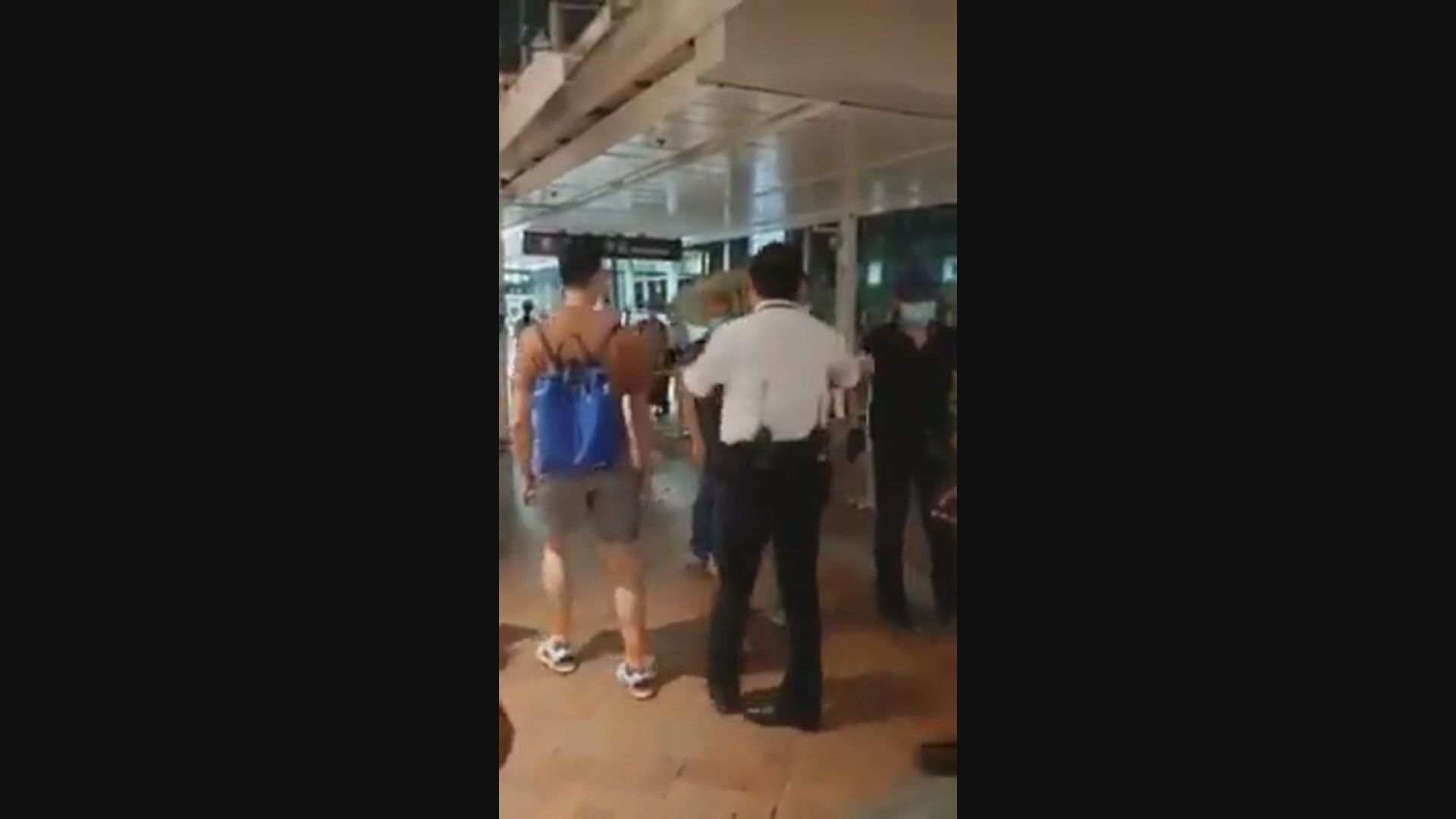 港大連儂牆被破壞　兩名保安被警告和暫停當值