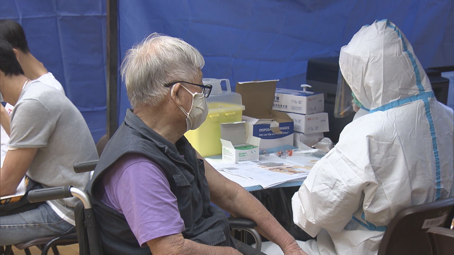 港大醫學院發現60歲以上長者打齊三針　防新冠重症死亡效用逾八成