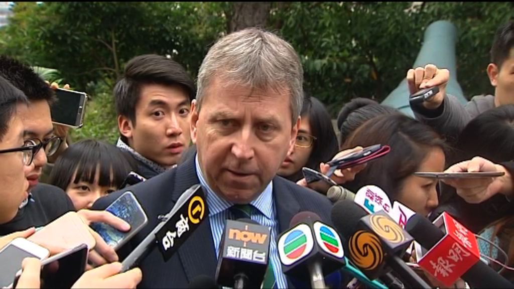 馬斐森指會議移師校外非迴避學生