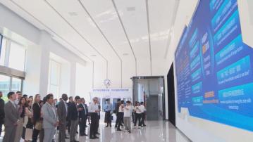 崔建春率團到訪瓊海市 參觀醫療旅遊設施