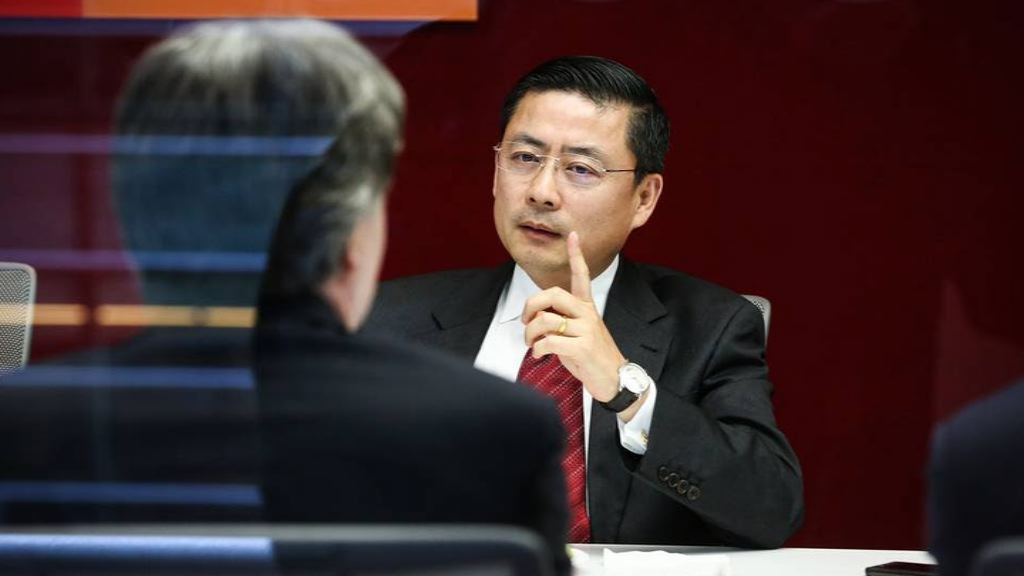 【謎團解開？】譚向東：貫君僅代海航持股