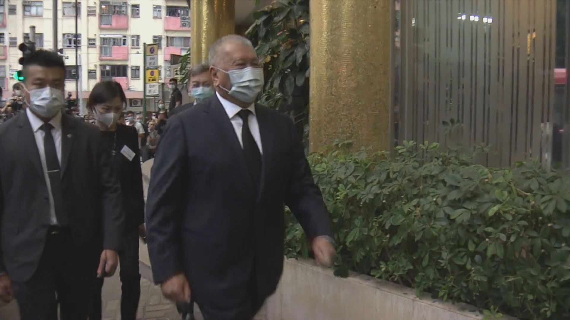 何鴻燊設靈公祭　多名政商界人士到場