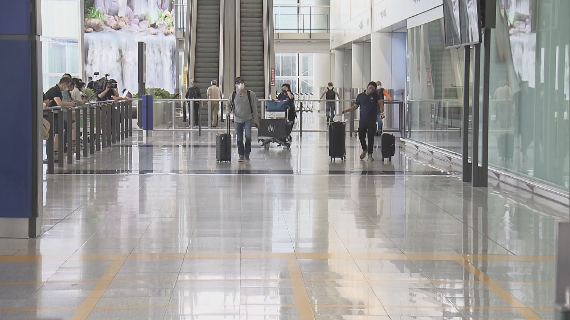 長假期最後一日料達入境高峰