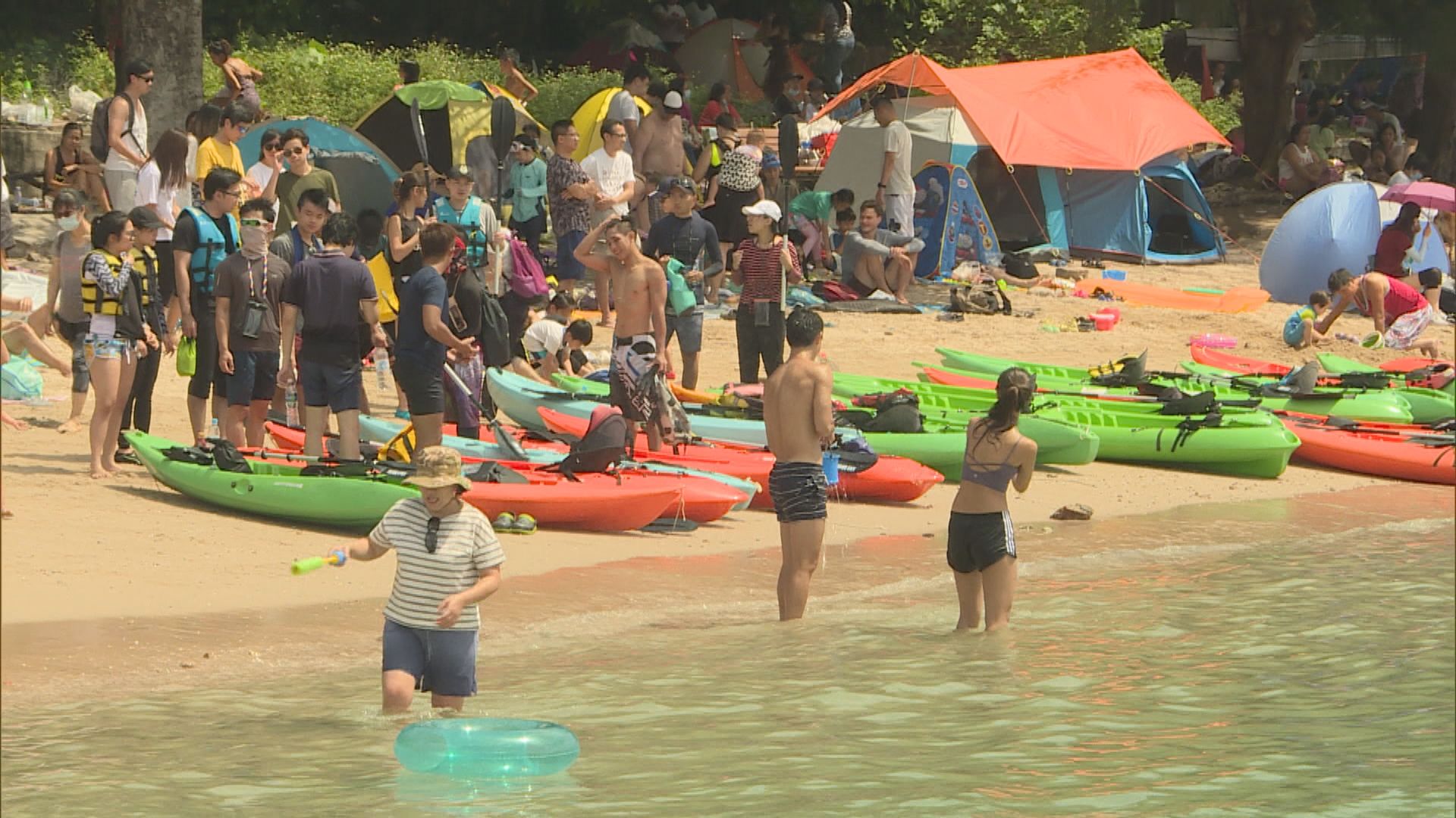 連續多天假期　市民湧往郊外暢遊