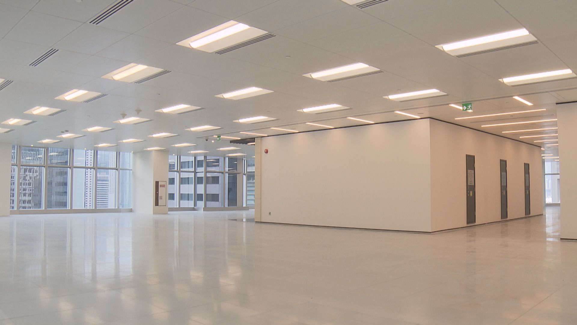 施政報告前瞻｜消息：政府預留部分未發展商業用地容許建學生宿舍　地建會指商廈空置高料吸引發展商(蘇敬華報道)