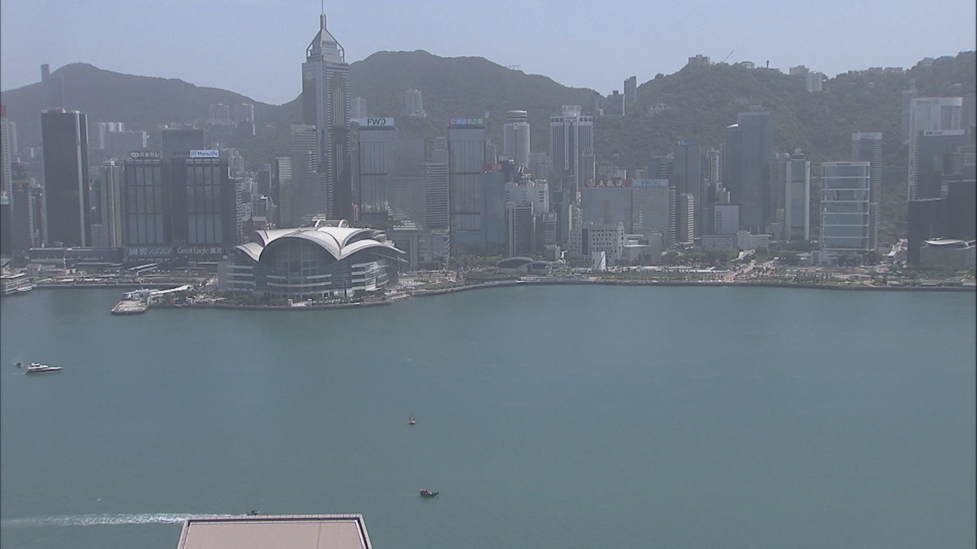 天文台今年首發酷熱天氣警告　市區最高氣溫錄得33度