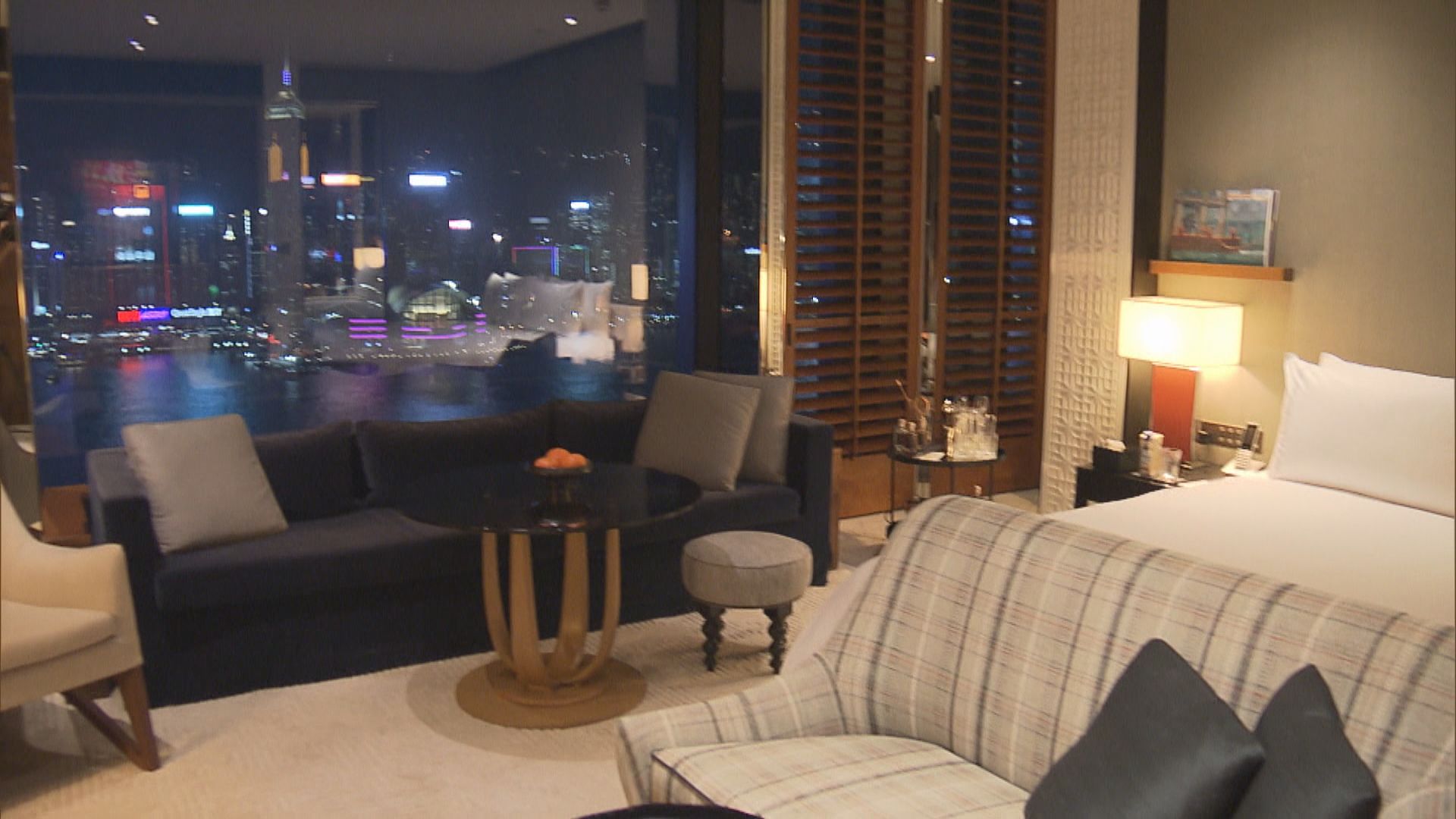 復辦國慶煙花 酒店推主題住宿優惠訂房率逾9成