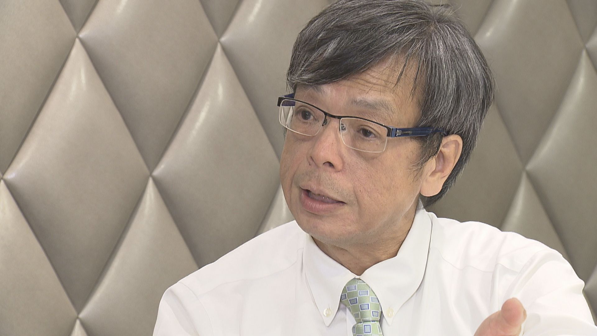 梁子超憂機場往富豪東方酒店涉一段距離　或增傳播風險