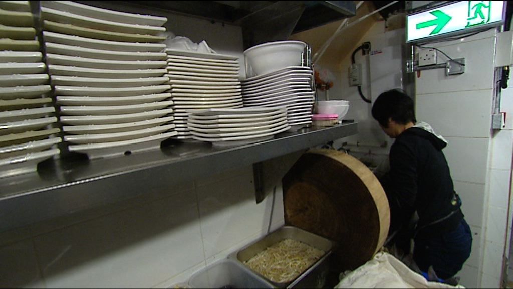 政府擬為月薪萬一元以下僱員訂合約工時