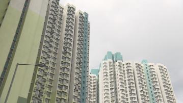 房委會本年度約有三萬個公屋單位可供編配