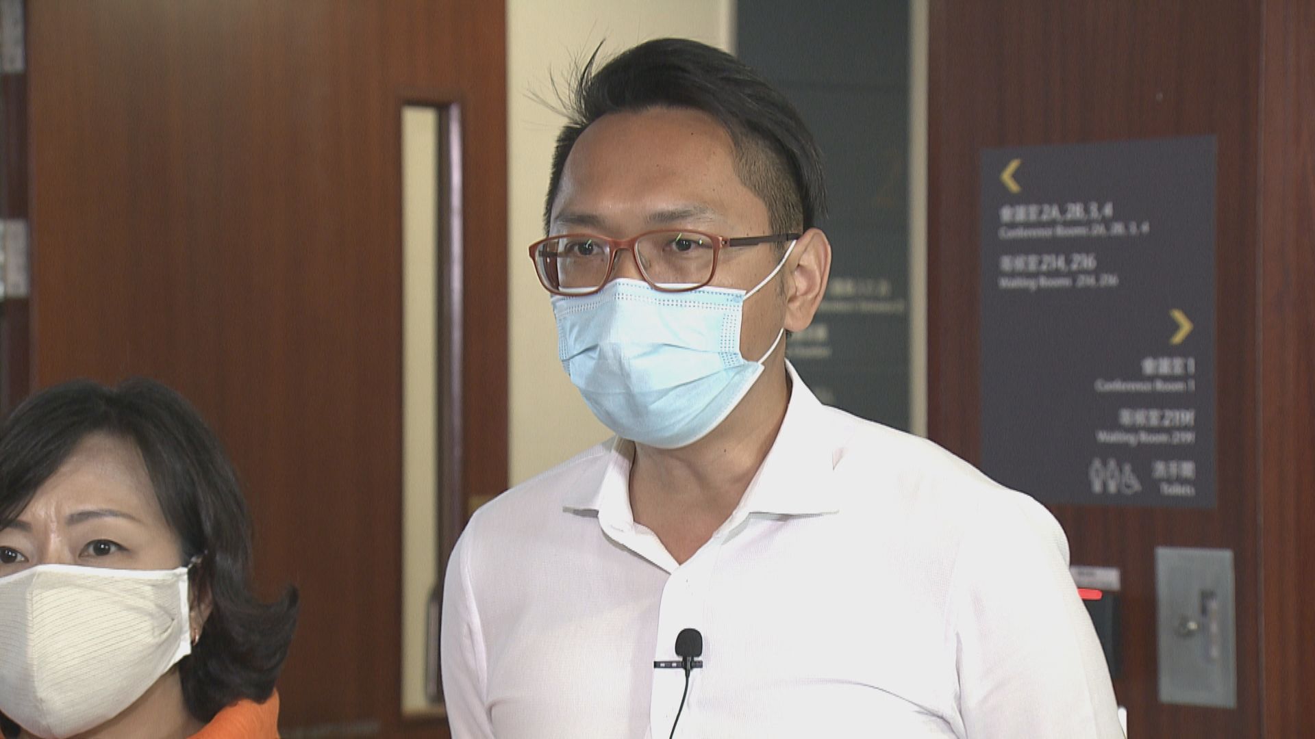 陸頌雄：房委會沒考慮經濟情況決定加租是離地