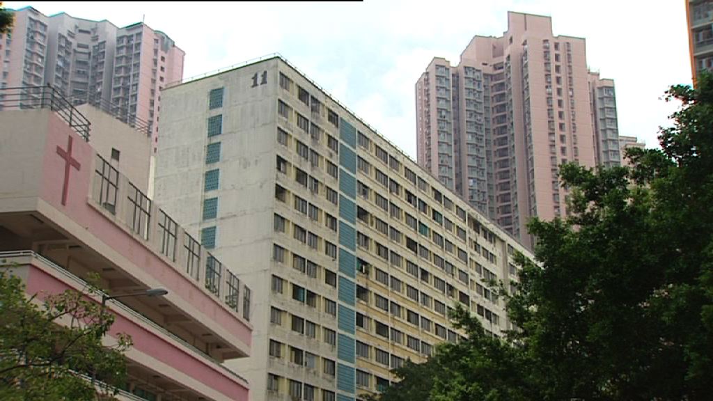 房委會商清拆石籬中轉屋未有結論