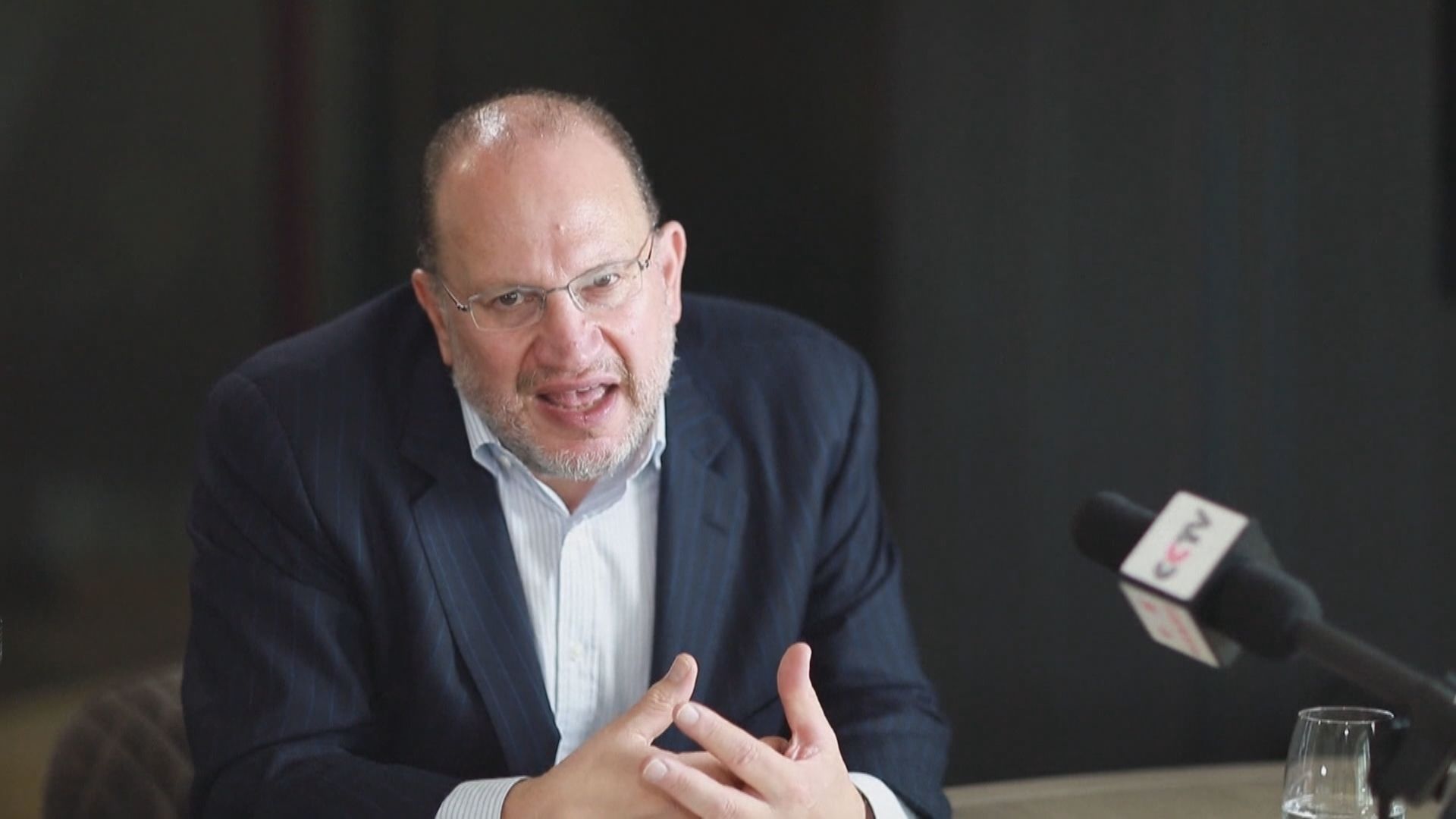 據報滙控主席警告英國若禁用華為或招報復