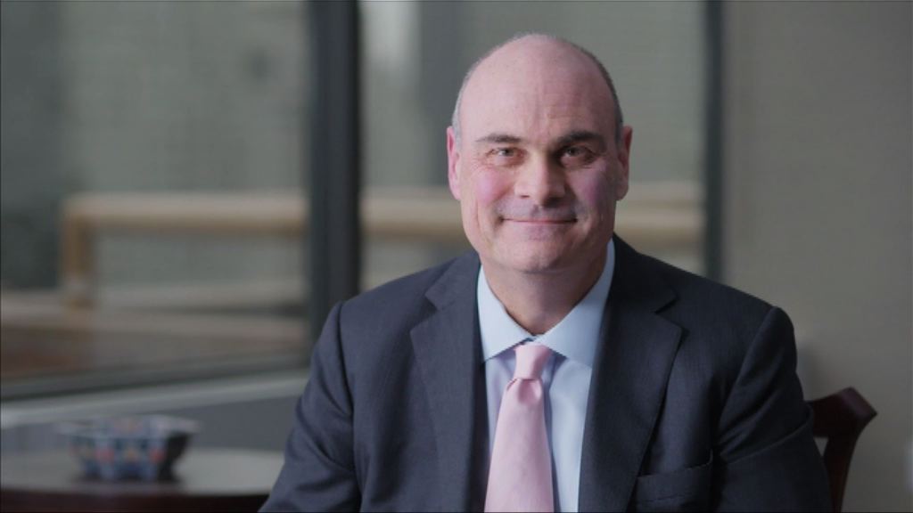 【下任CEO】傳滙控睇中AIG前行政總裁