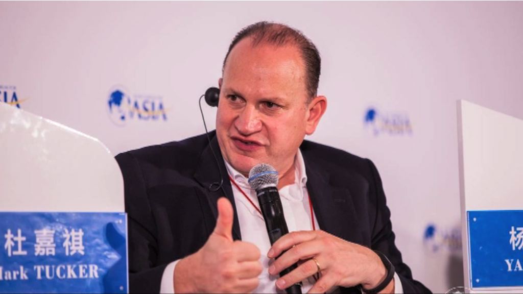 傳滙控主席杜嘉祺有意購美國信用卡公司