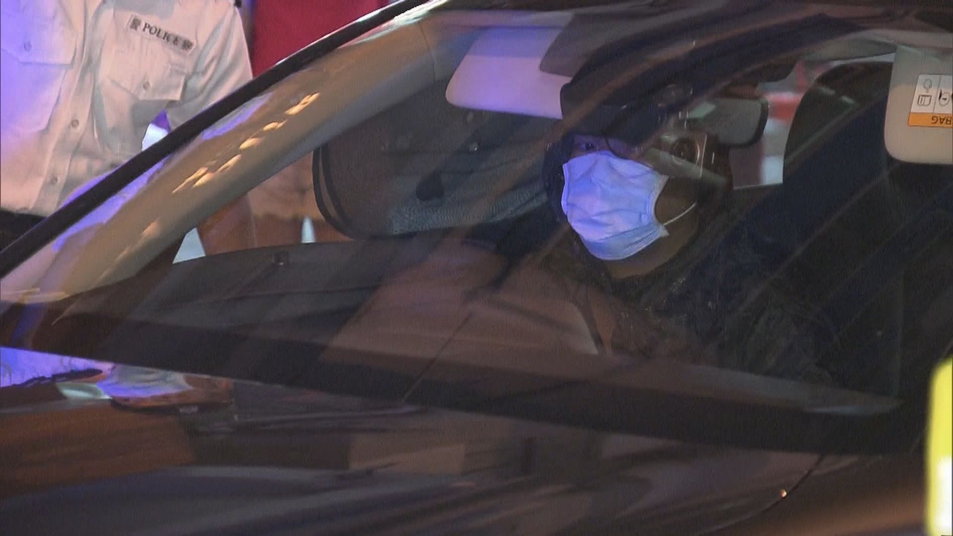 許智峯稱被私家車跟蹤撞傷　警列交通意外有人受傷