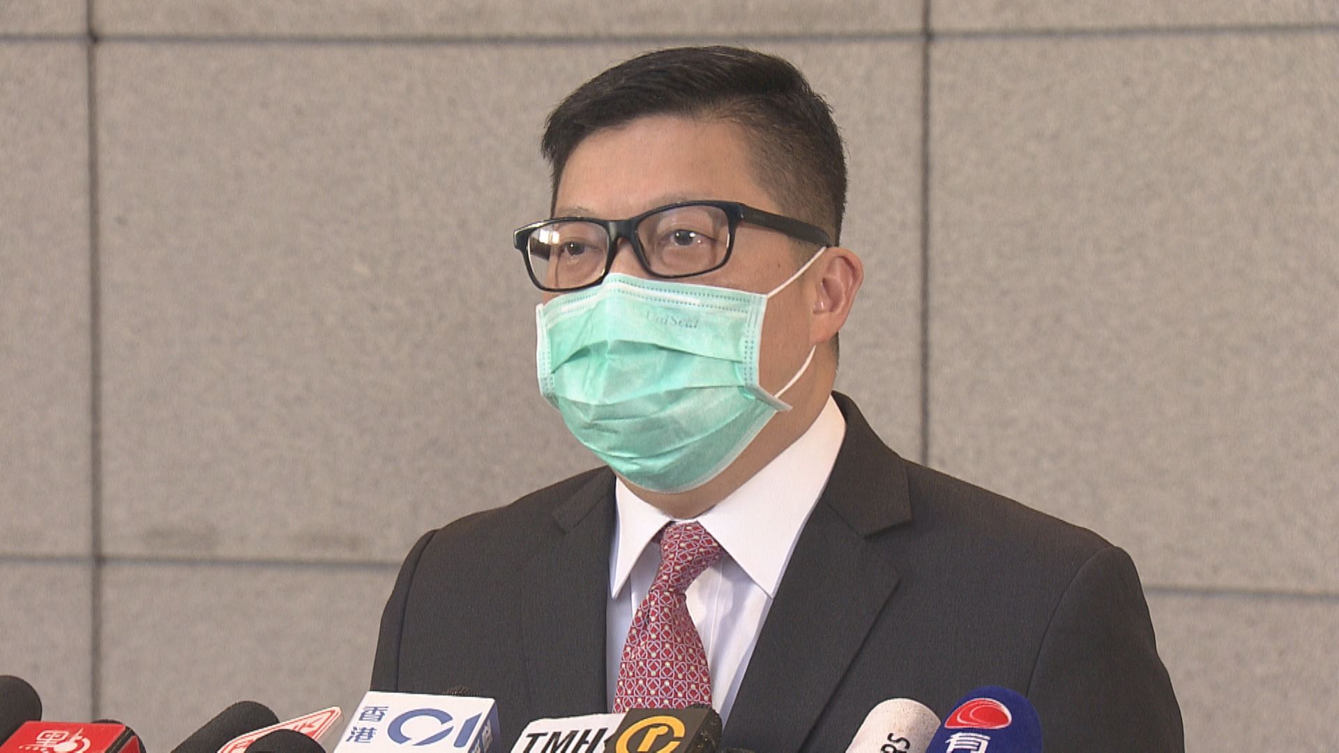 鄧炳強不點名指許智峯潛逃是不負責任