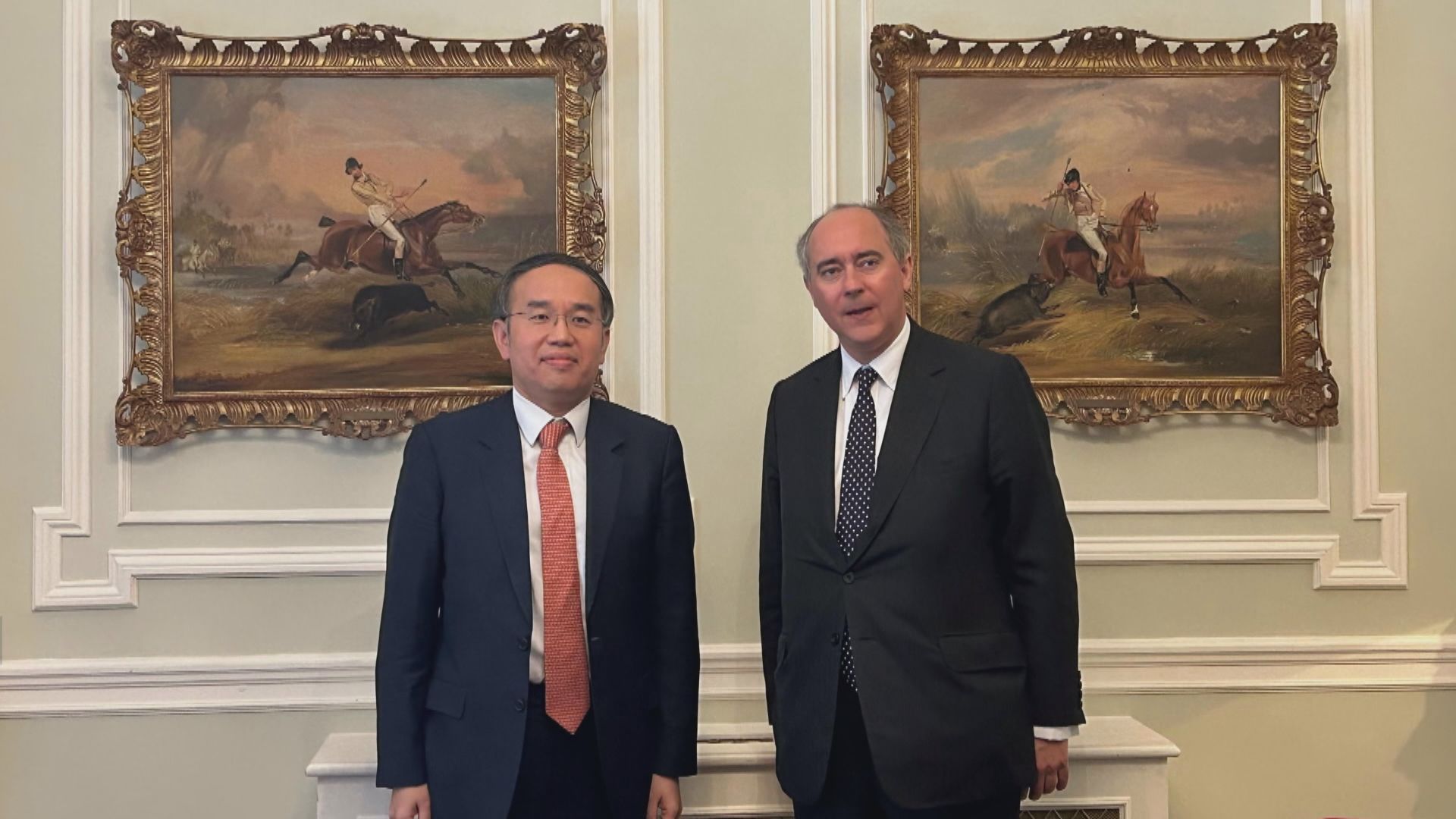 許正宇在倫敦與英國高級官員會面