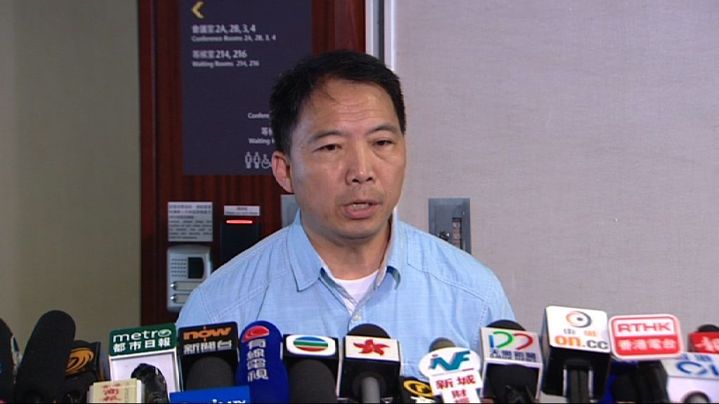 胡志偉：有民主黨黨友向許智峯提供協助