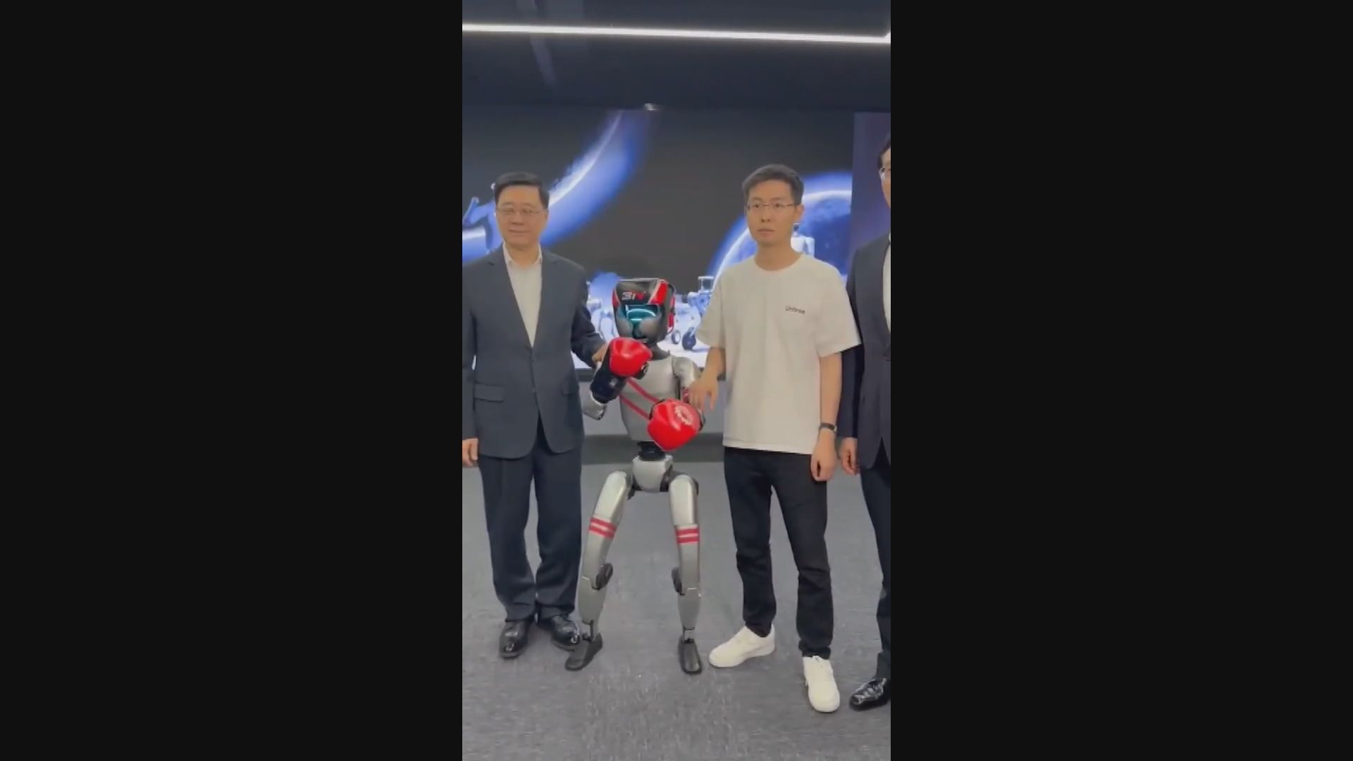 李家超參觀浙江科企｜宇樹科技機械人曾參與春晚　指香港是重要市場　盼更多人才加入