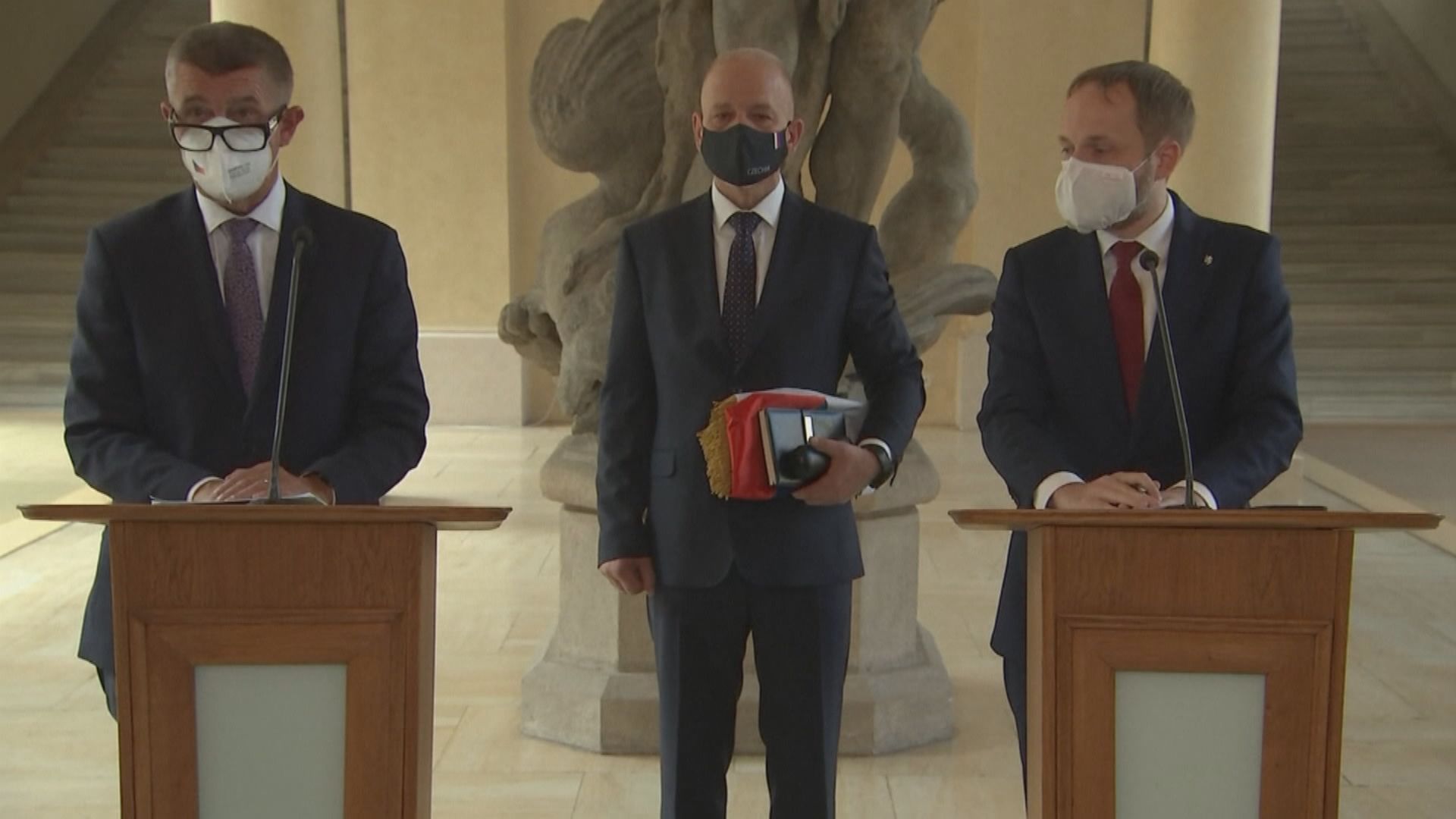 國際調查記者聯盟報告指多國政要涉貪污、洗錢及避稅